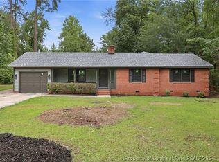 1934 Forest Hills Dr, Fayetteville, NC 28303