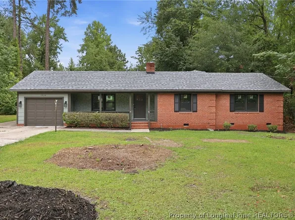 1934 Forest Hills Dr, Fayetteville, NC 28303
