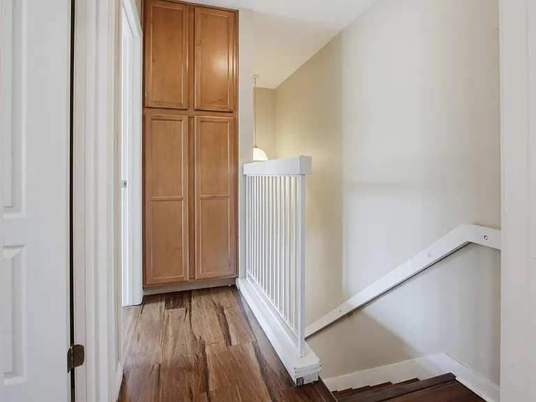 3454 Castle Glen Dr #102 — Photo 16