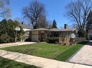325 Leitch Ave, La Grange, IL 60525