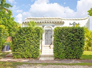 1569 Biarritz Dr, Miami Beach, FL 33141