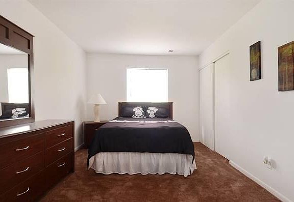4th image of 3416 Falcon Dr APT D