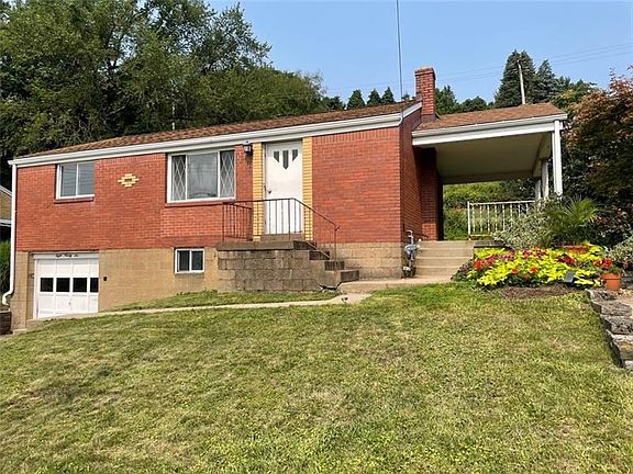 2nd image of 896 Joan Dr