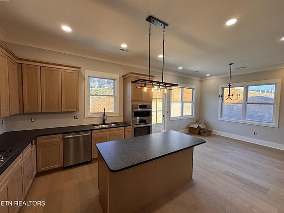 4th image of 11713 Sunrise View Ln #27