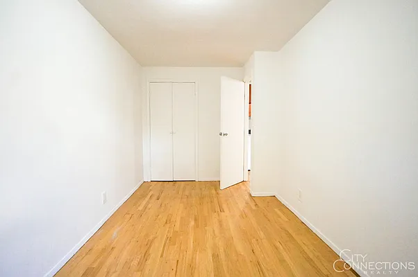 Rented by City Connections Realty | media 25