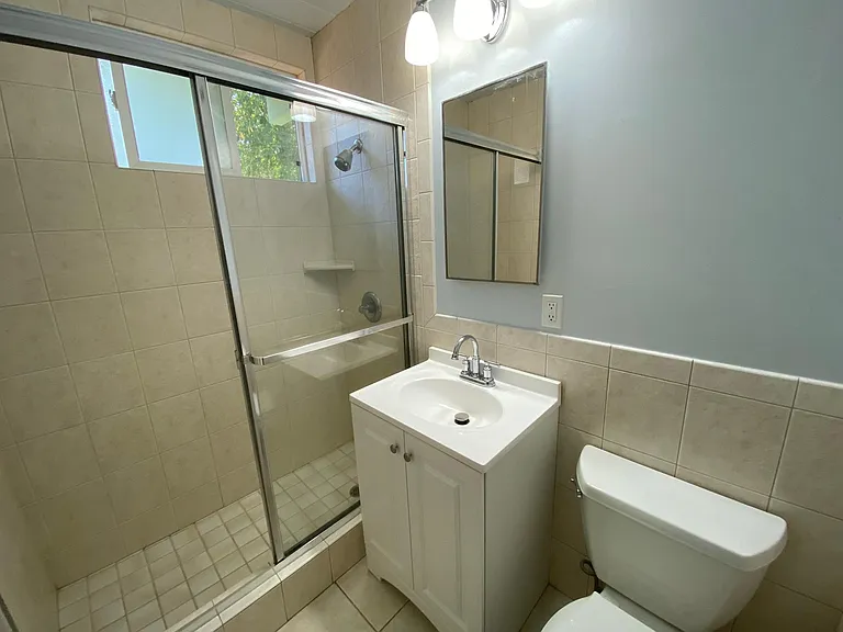 Eleanor Dr — Photo 19