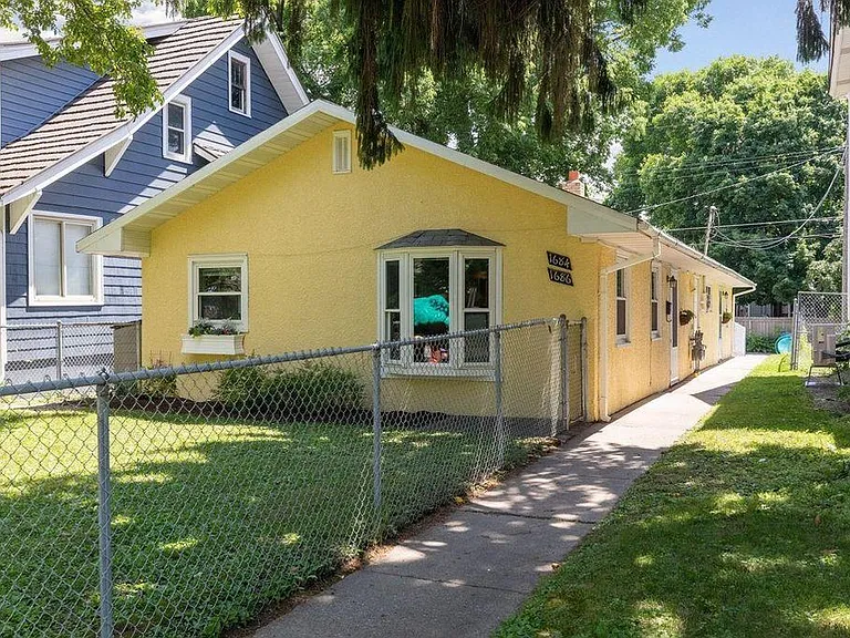 1686 W Marshall Ave — Photo 1