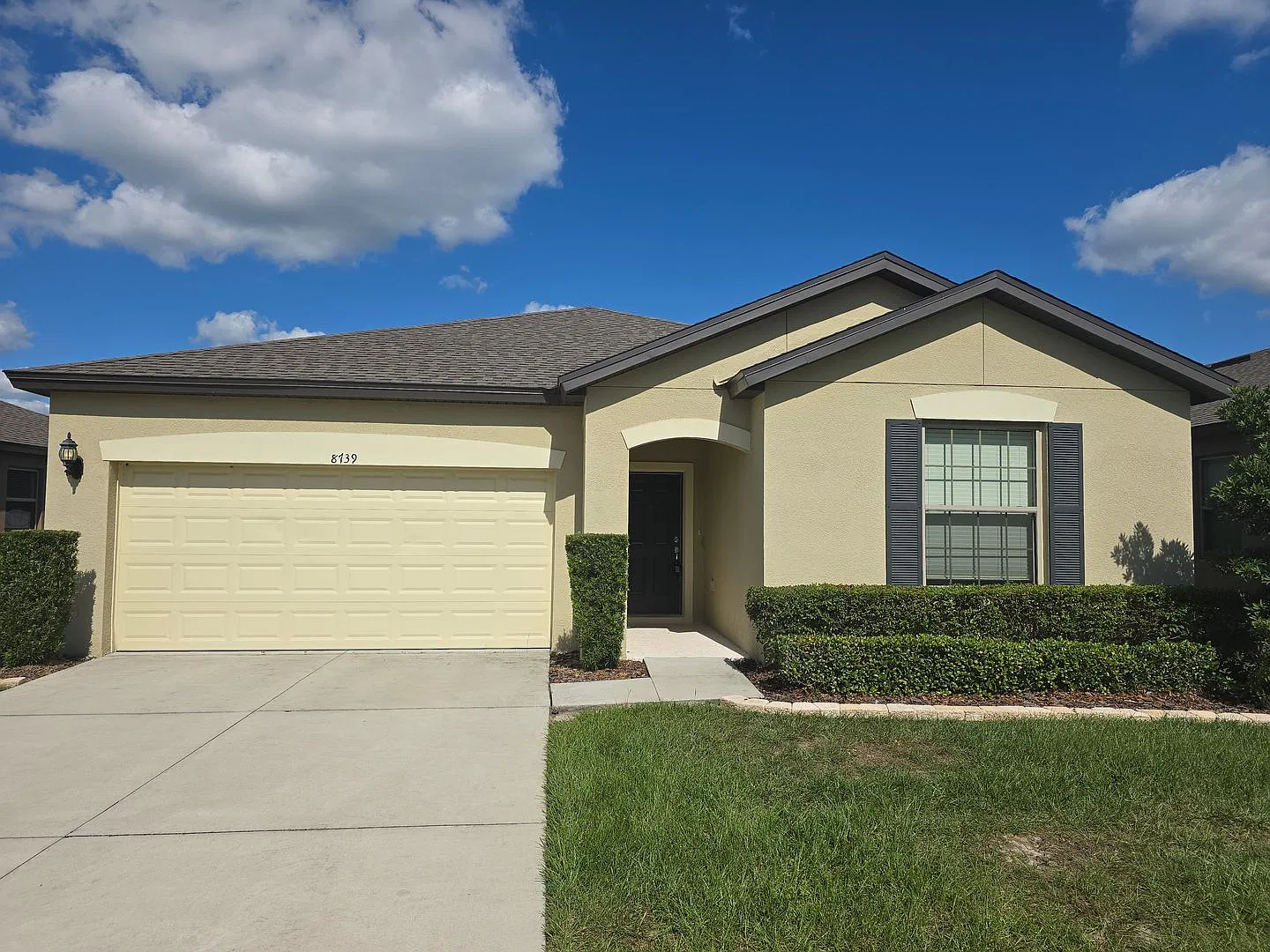 3 bed 2 bath home built in 2021 — Photo 2