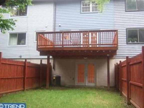 4th image of 3356 Wiehle St
