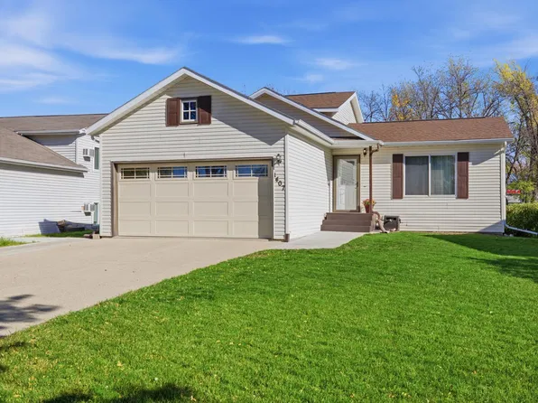 1407 7th St W, West Fargo, ND 58078