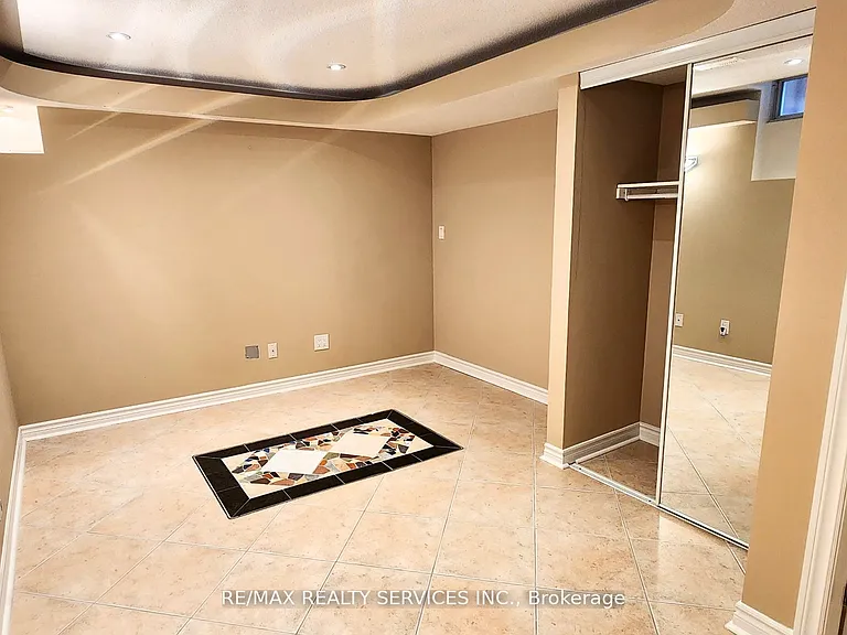 387 Rocca Ct #BASEMENT — Photo 5