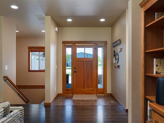 4th image of 402 Circle F Trl