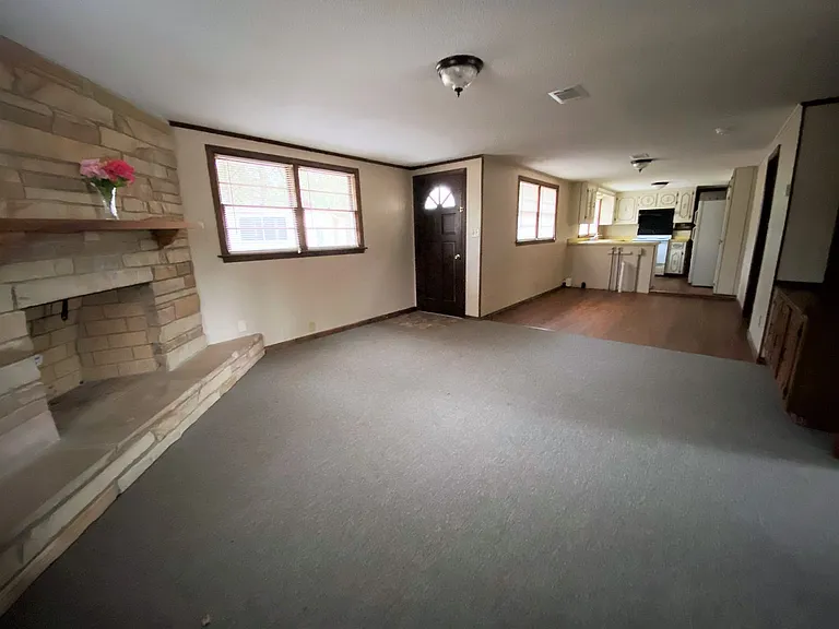 111 Waldrop Rd — Photo 4
