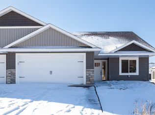 2973 Coventry Cir, River Falls, WI 54022