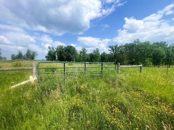 Great Divide Rd NW, Puposky, MN 56667