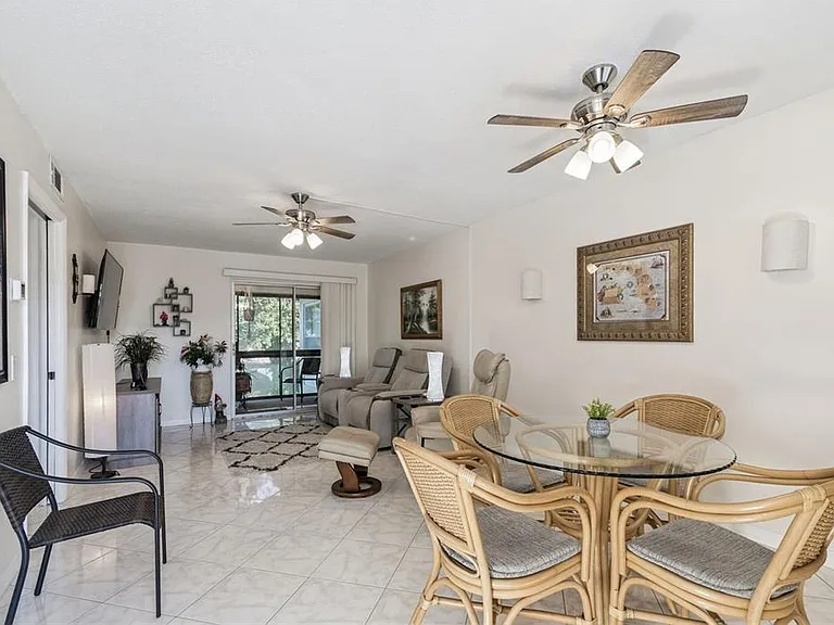2750 E Bay Dr #12B — Photo 9