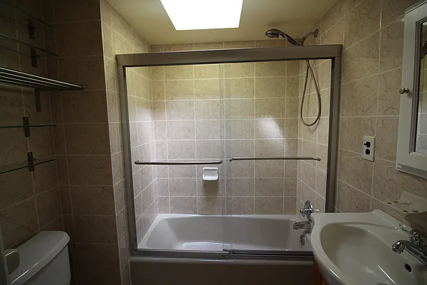 Rented by Brooklyn Real Inc | media 10