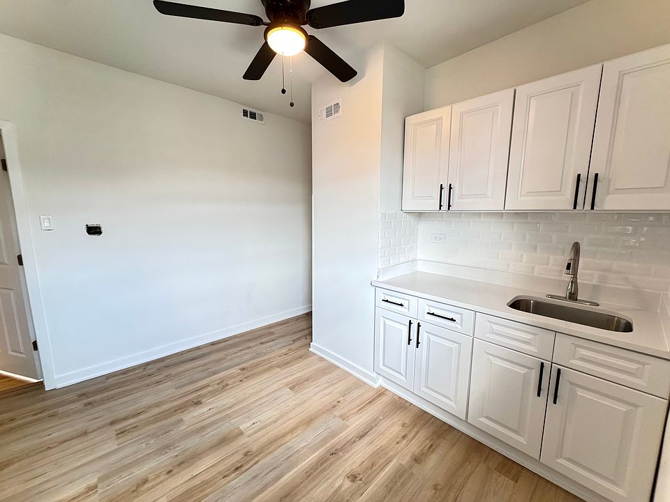 Kitchen cabinets