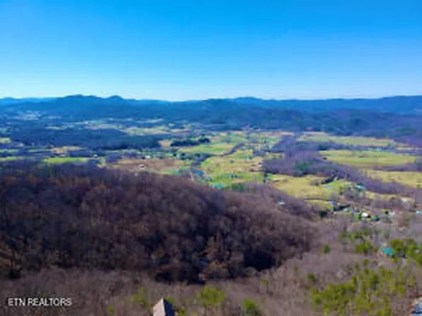 3 Ravens Den Way #A, Sevierville, TN 37862
