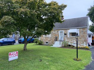 30 Mount Vernon Dr, Claymont, DE 19703