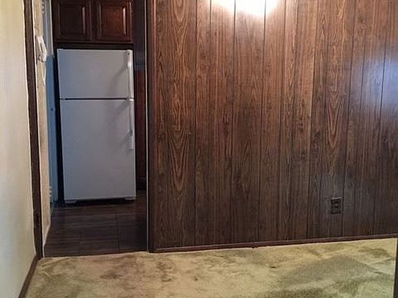 5th image of 255-12 61st Ave Unit 903