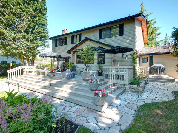 12647 Eagle Dr, Burlington, WA 98233