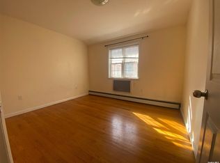 24469 61st Ave FLOOR 2, Little Neck, NY 11362