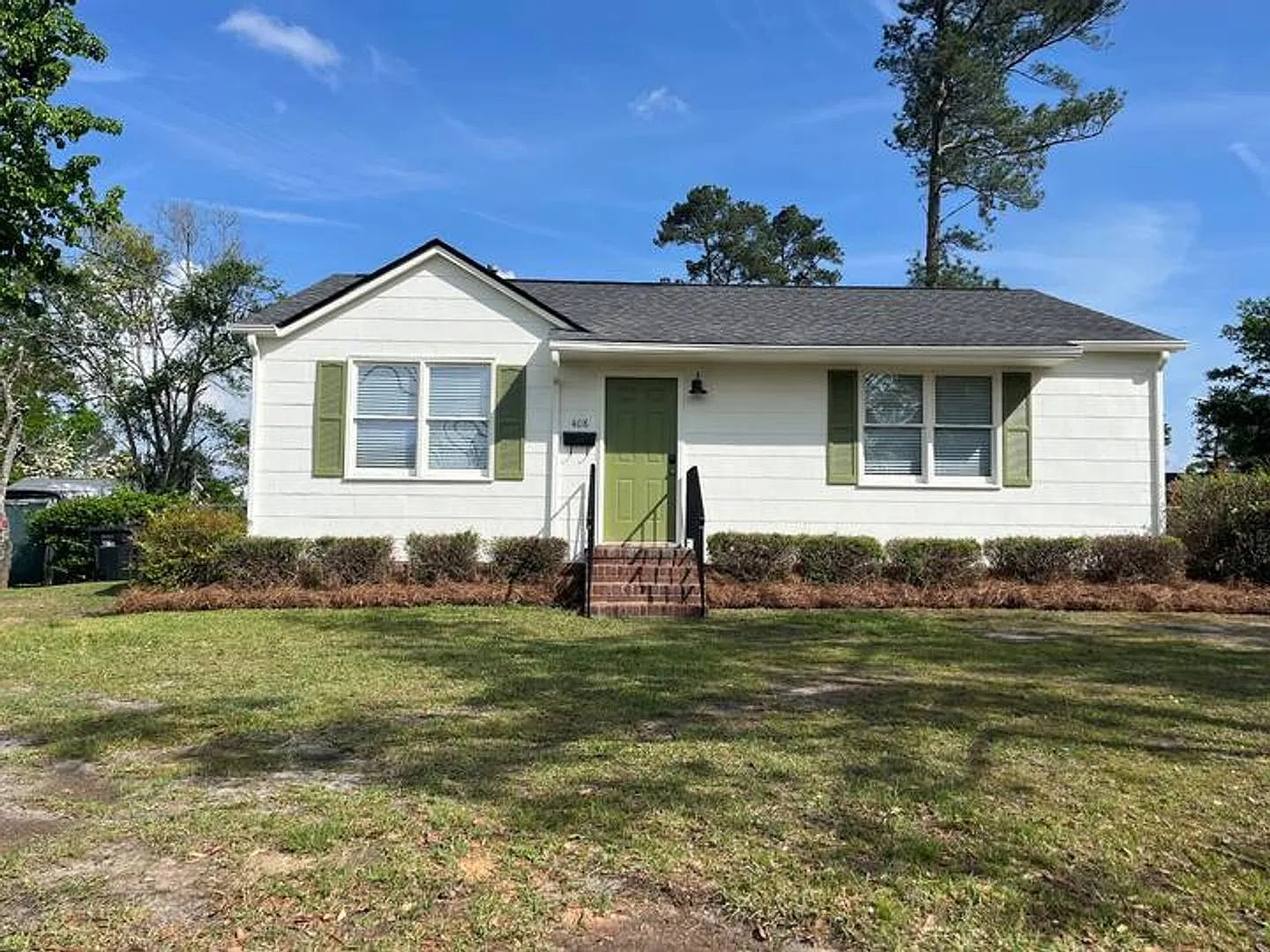 Elegant Downtown Augusta Cottage All Utilities Included — Photo 1