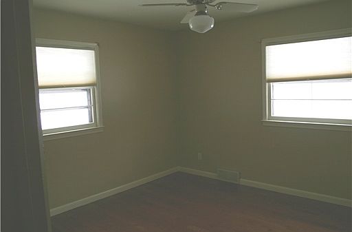 5th image of 1639 E Linden St