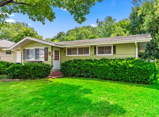 5406 N Longwood Dr, Peoria, IL 61614