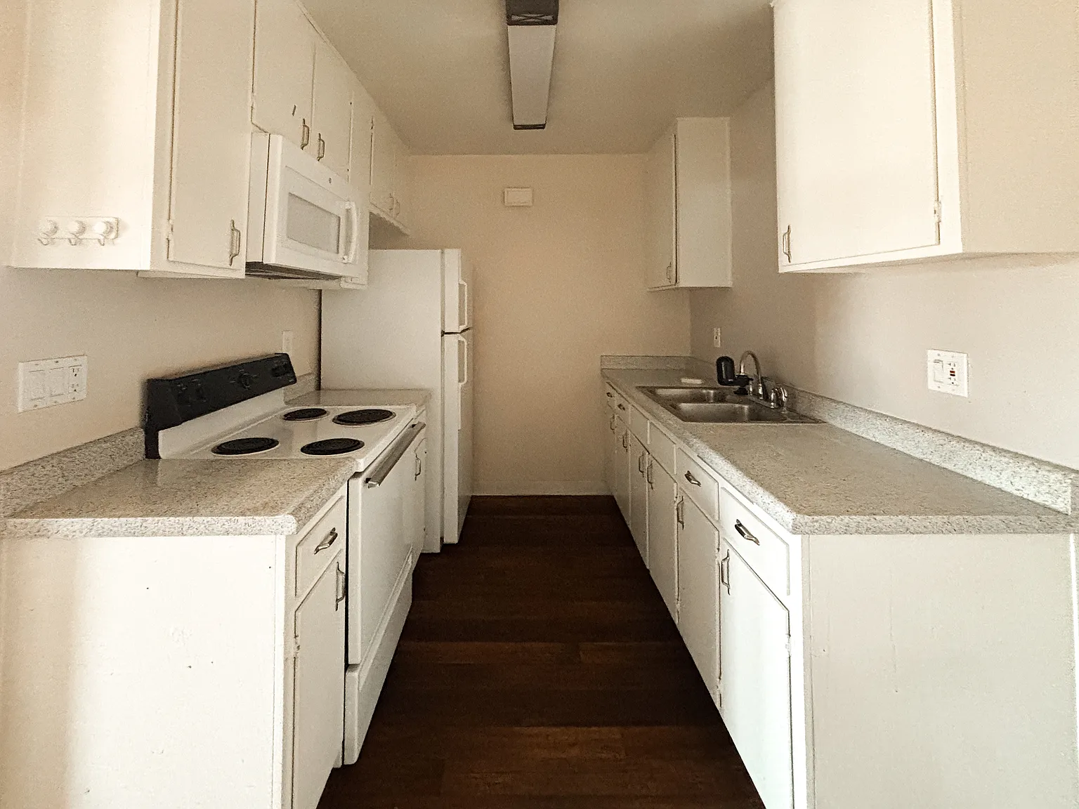 1 bed, 650 sqft, $1,670 — Photo 4