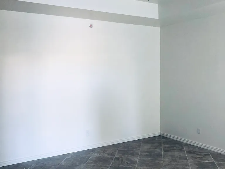 3423 N 1st Ave — Photo 14