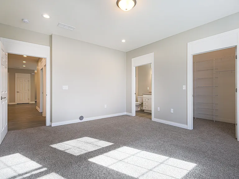 4738 Murphy Woods Dr — Photo 3