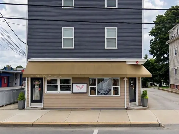 581 Central Ave #3R, Pawtucket, RI 02861