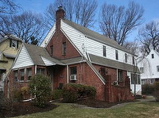 1474 Windsor Rd, Teaneck, NJ 07666