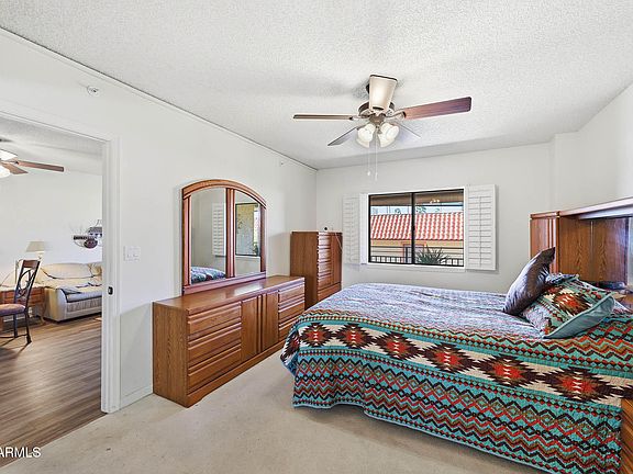3rd image of 10330 W THUNDERBIRD Boulevard #C327