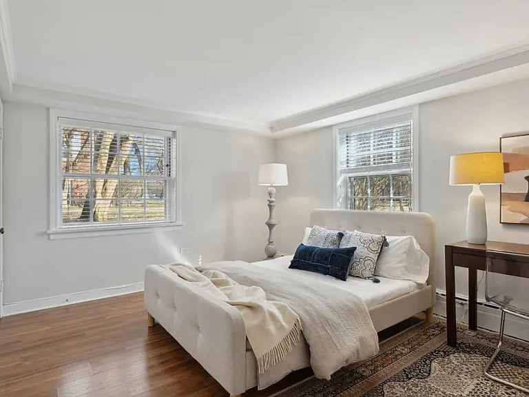 1400 Hinman Ave #G — Photo 6