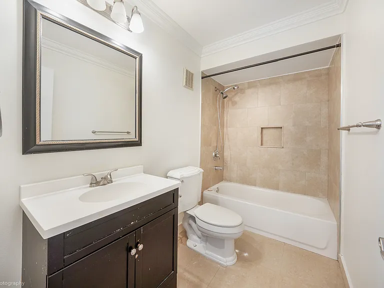 320 Deer Creek Wildwood Ln E — Photo 3