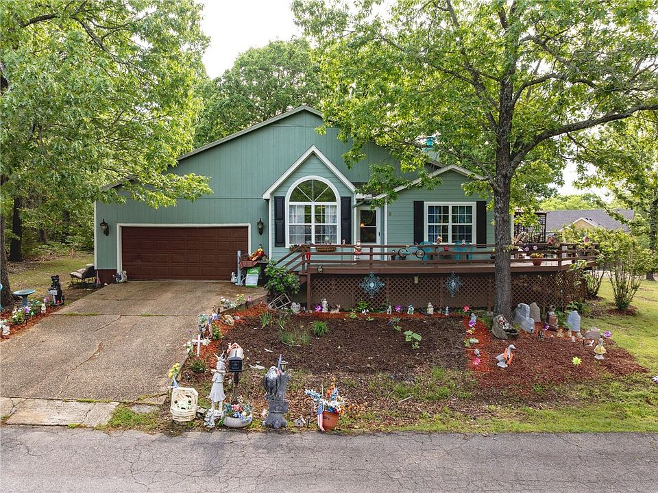 1st image of 9 Aberdeen Ln