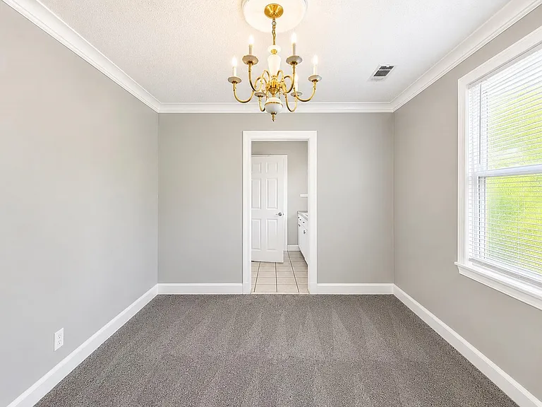 3610 Kearney Ave — Photo 3