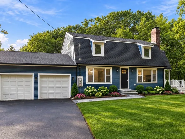11 Wilson St, Hopkinton, MA 01748