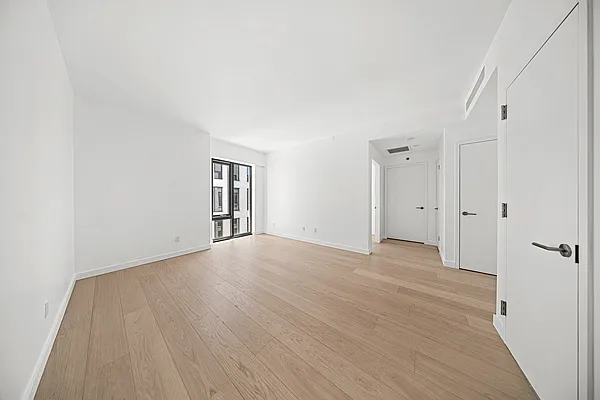 Sold by Modern Spaces | media 20