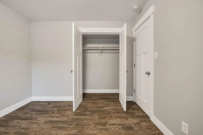 Building Photo - 286 S 400 E #286