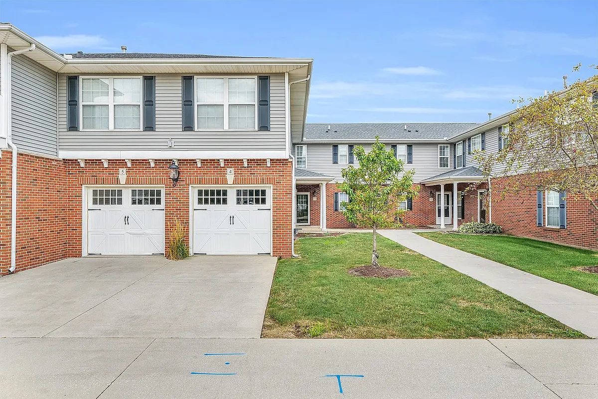 Building Photo - 104 Essex Ln