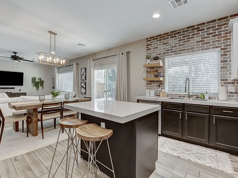 10233 Gibson Isle Dr — Photo 17