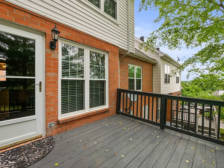 7037 Mooreland Ct — Photo 41