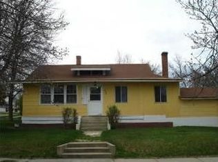 223 4th Ave W, Roundup, MT 59072