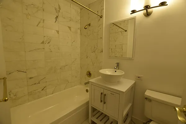 Rented by REAL New York | media 28