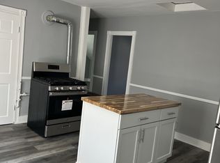 32 Tuxedo Ave #C, Providence, RI 02909