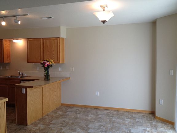 Dining and bar area